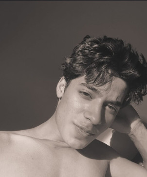 Pharmasist Here, 18, India