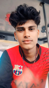 Vicky, 25, India