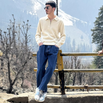 E Com, 18, India
