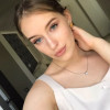 Lucy brust
