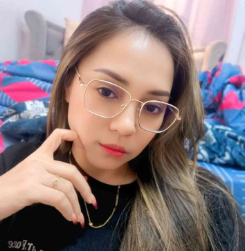 Apple Ladna, 27, Philippines