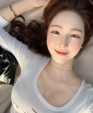 Sophia, 35, Philippines