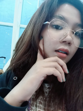 Chi, 25, Philippines