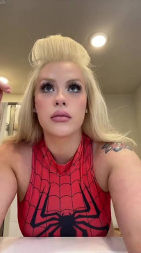 Cynthia Lelson, 27, Germany