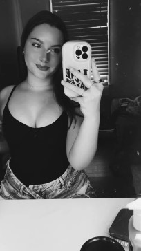 Tara K, 18, United States