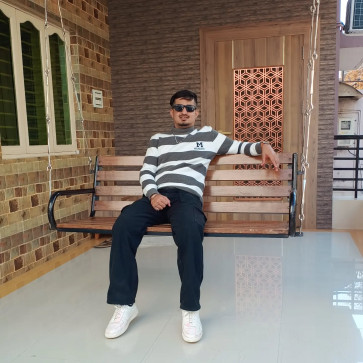 Avi Mhatre, 24, India