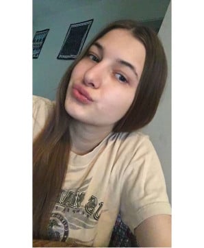 Hailey, 22, Australia