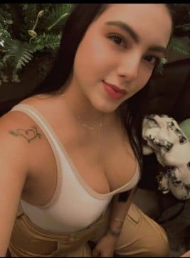 Lisa, 25, United Kingdom
