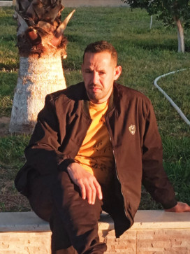 Zizo, 37, Algeria