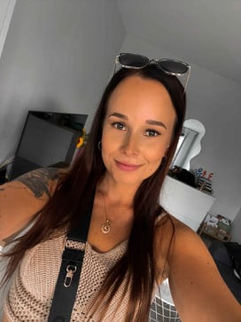 Mari-Liis, 27, Estonia