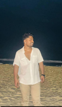 Ayuuhh, 19, India