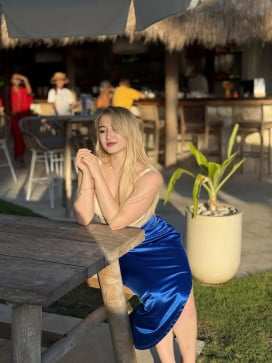 Amelina, 27, United Kingdom