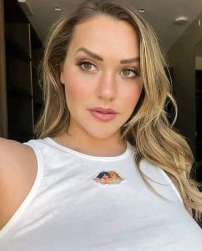 Katie, 28, United States