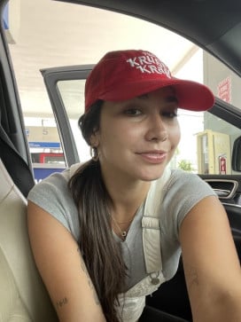 Vivianeaymon, 24, France