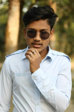 Free Nei, 18, India