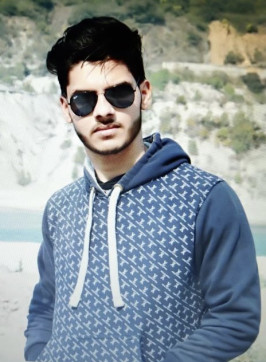 Kiyaan, 22, India