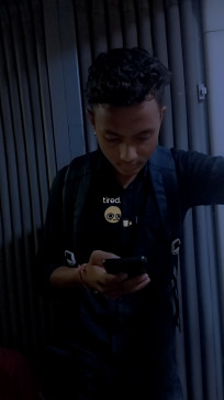 Poco Gamer, 18, India