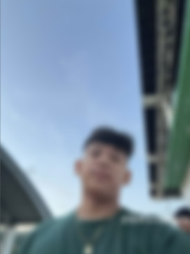 James, 19, Philippines