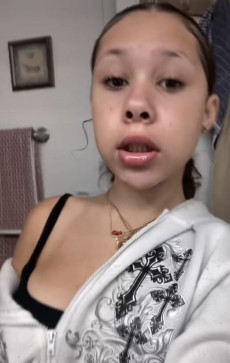 Anderson Sophia, 18, United States