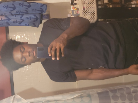 Toris Wallace, 22, United States