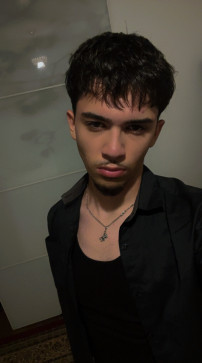 Arad, 18, United States