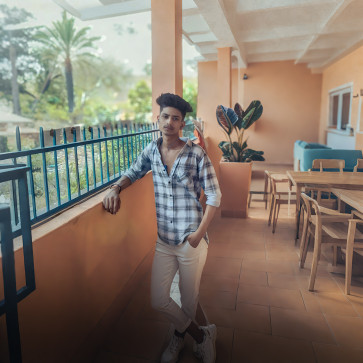 Lite Room, 18, India