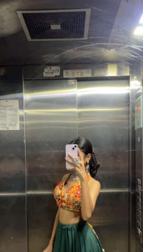 Aliya, 19, India