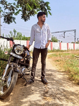 Sam Chaudhary, 21, India