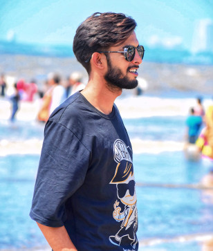 Akki, 22, India