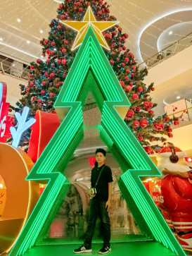 Nhie, 28, Philippines