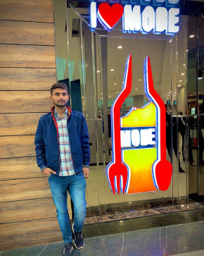 Shresh, 20, India