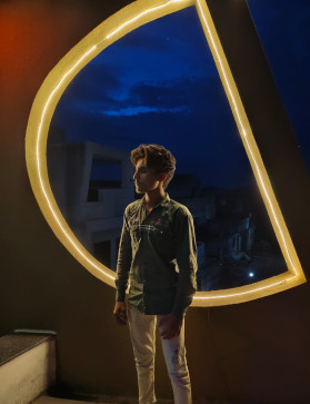 Abuzar, 18, India
