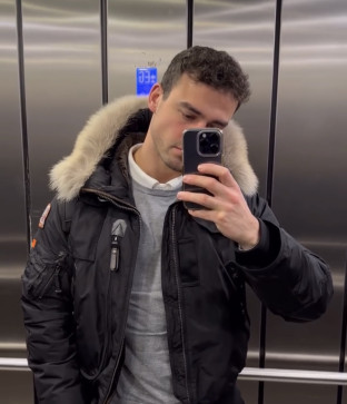 Sam, 24, Canada