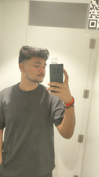 RAUSHAN, 21, India