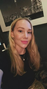Cassandra, 32, Canada
