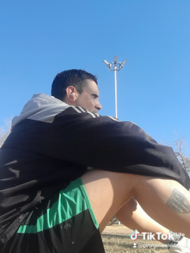 Emiliano, 37, Argentina