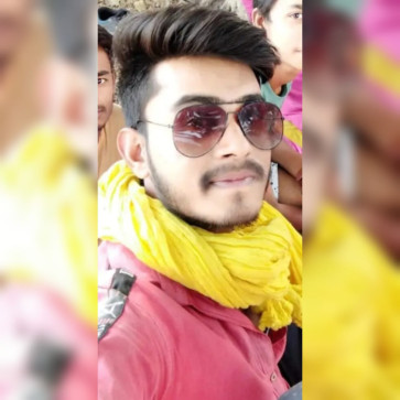 Riyaansh, 25, India