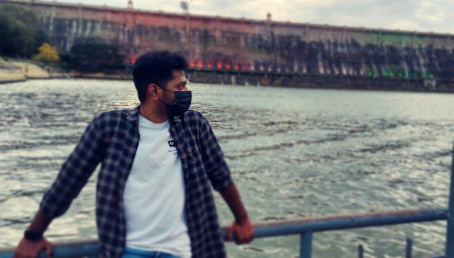 Ashiq, 25, India