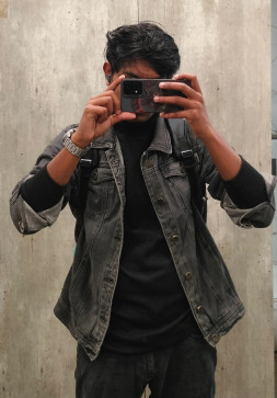 Ted, 23, India