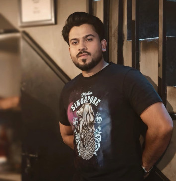 Renz, 26, India
