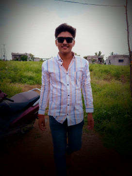 Kanif, 19, India