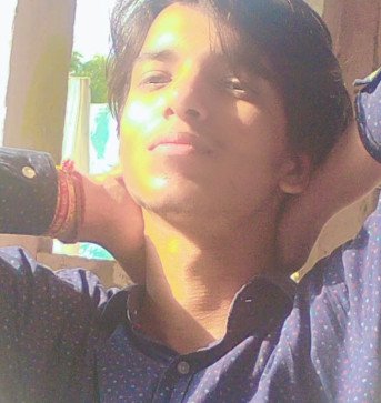 Divyansh, 19, India