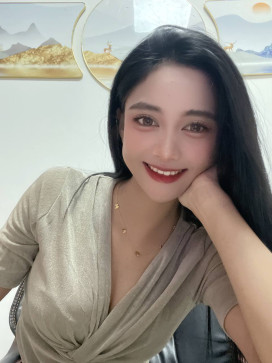 Ella Chen, 34, Andorra