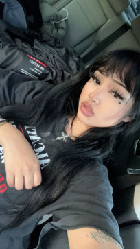 Emma, 19, United States