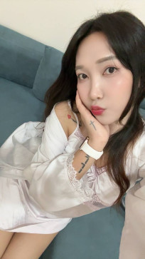 JininaLiya2, 33, United Kingdom