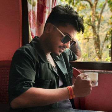 Roy, 23, India