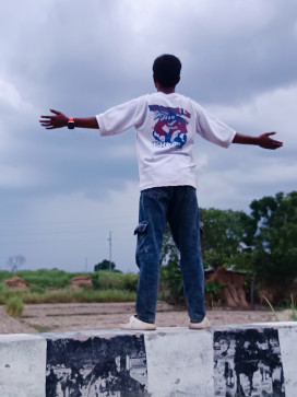 Parwejalam, 19, India