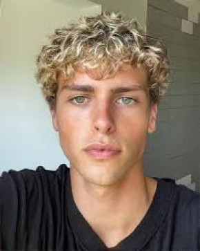 Leo, 25, United States