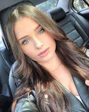Lily, 19, New Zealand