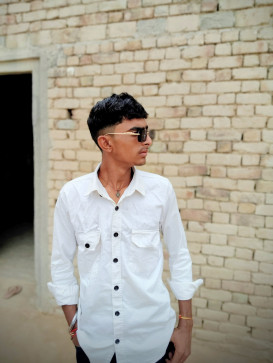 Ravi, 19, India